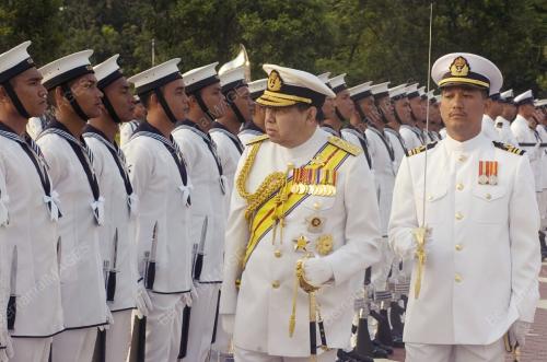 SULTAN SHARAFUDDIN IDRIS SHAH
