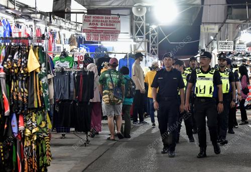 KAWALAN KELANCARAN LALULINTAS SEKITAR SHAH ALAM