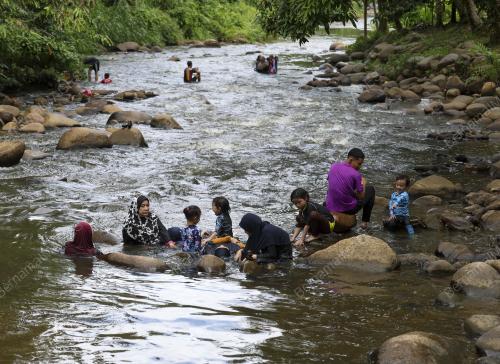 TINJAUAN AKTIVITI RIADAH
