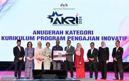 DATUK SERI DR ZAMBRY ABD KADIR