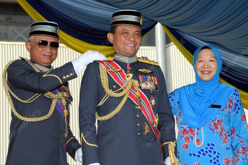 TAN SRI AFFENDI BUANG
