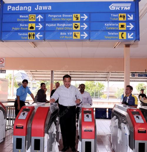 SG02_03052012_LAWAT_KOMUTER
