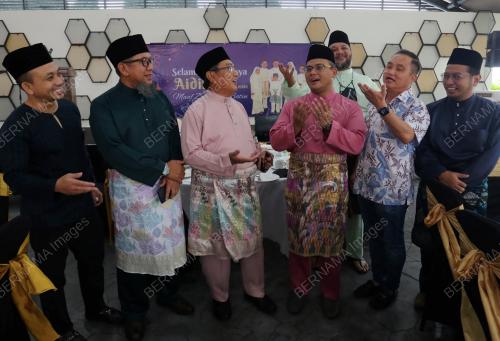 DATUK SERI AMIRUDIN SHARI