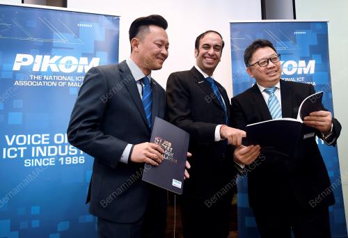 SG02_03072018_PIKOM