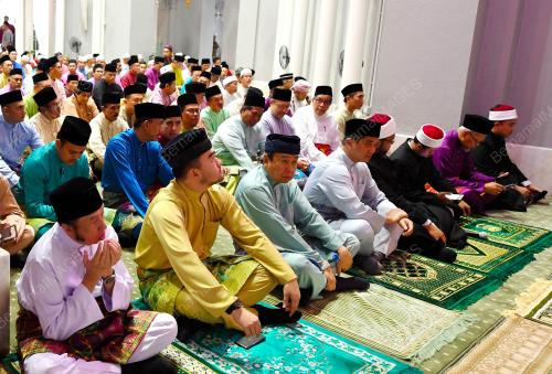 SG02_03112017_MASJID_BN201711010077