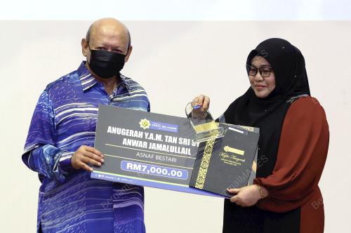 TAN SRI SYED ANWAR JAMALULLAIL