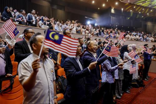 KEMPEN KIBAR JALUR GEMILANG