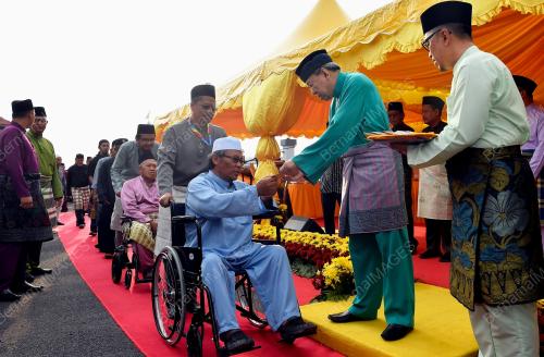 SULTAN SELANGOR SULTAN SHARAFUDDIN IDRIS SHAH