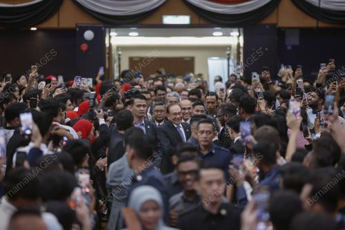 DATUK SERI ANWAR IBRAHIM