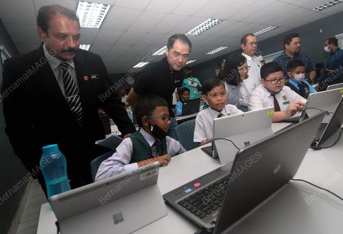 PROGRAM LOTUS'S SMART UP