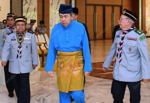 SG02_05122017_PENGAKAP