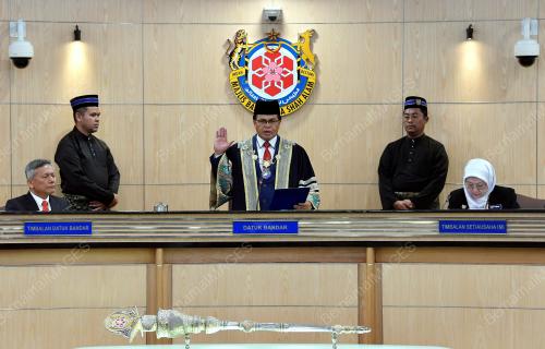 DATUK MOHD FAUZI MOHD YATIM