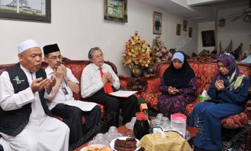 SG02_06102015_TH_ZIARAH