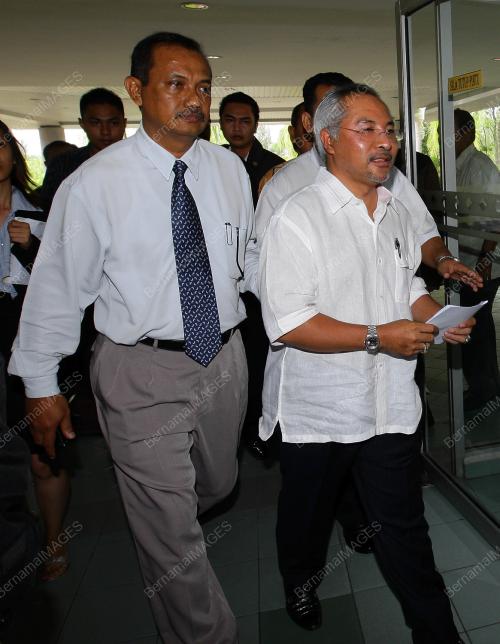 DATUK SERI MOHD KHIR TOYO