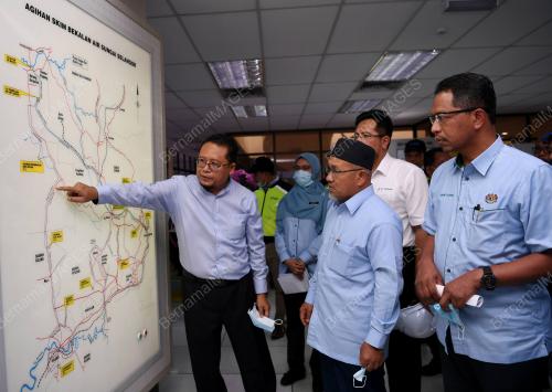 DATUK SERI TUAN IBRAHIM TUAN MAN