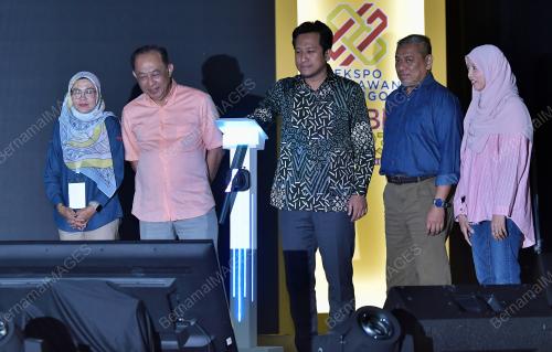 MOHD NAJWAN HALIMI