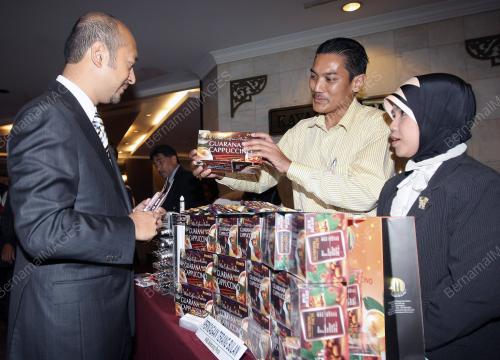 MUKHRIZ TUN MAHATHIR
