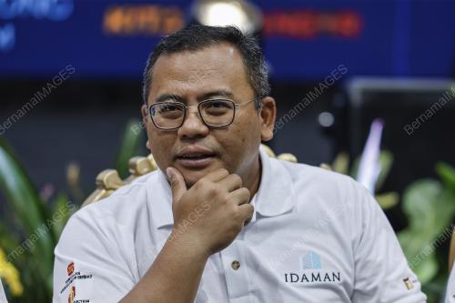 DATUK SERI AMIRUDIN SHARI