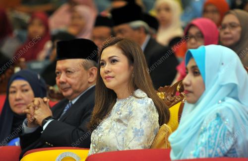 SG02_08102018_ZAKAT_BN201810039790