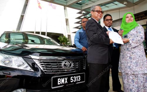 SG02_08122014_SERAH_KERETA