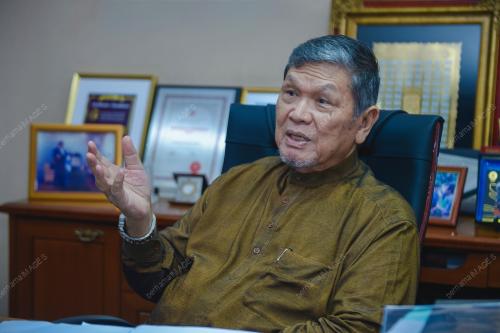 DATUK SERI IBRAHIM AHMAD