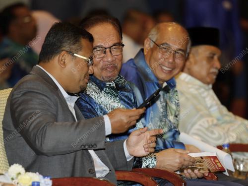 DATUK SERI ANWAR IBRAHIM