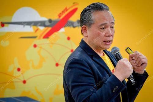 TAKLIMAT MEDIA STRATEGI DHL 2030