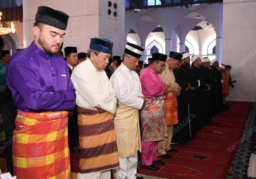SG02_09082019_AGONG_SOLAT_BN201908067277