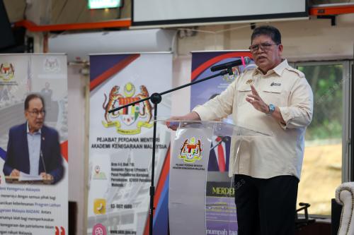 TAN SRI JOHARI ABDUL