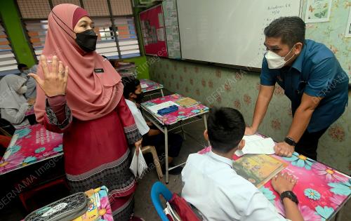 DATUK DR RADZI JIDIN