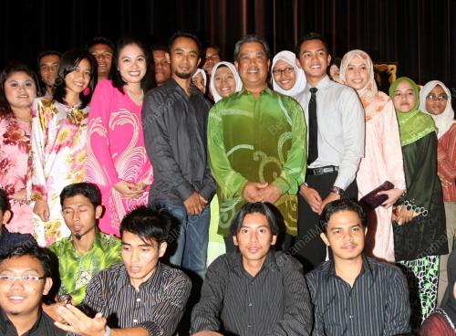 MUHYIDDIN YASSIN
