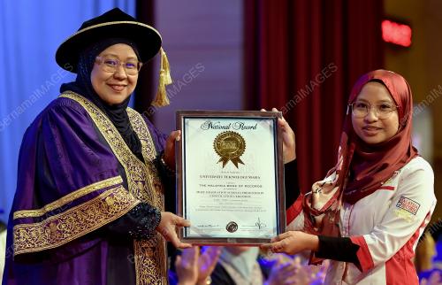 PROF DATUK DR ROZIAH MOHD JANOR