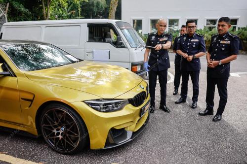 DATUK SHAZELI KAHAR