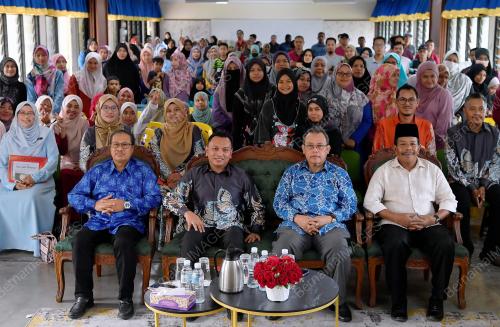 DATUK SERI DR ABDUL FATAH ABDULLAH