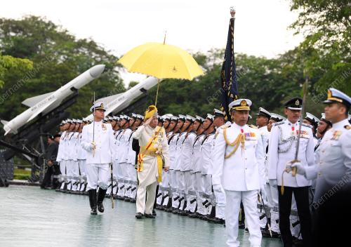 SULTAN SHARAFUDDIN IDRIS SHAH