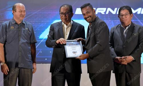 DATUK SERI MOHAMED KHALED NORDIN