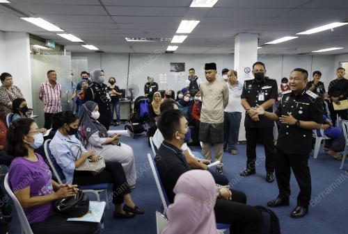 DR MUHAMMAD SYAHMI JAAFAR