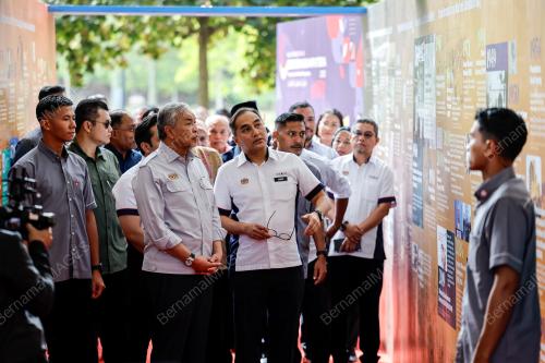 DATUK SERI DR AHMAD ZAHID HAMIDI