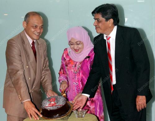 DATUK DR ROTHIAH OMAR