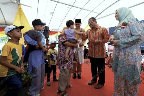 DATUK SERI AMIRUDIN SHARI