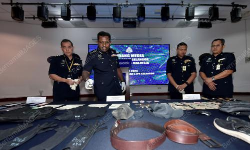 DATUK HUSSEIN OMAR KHAN