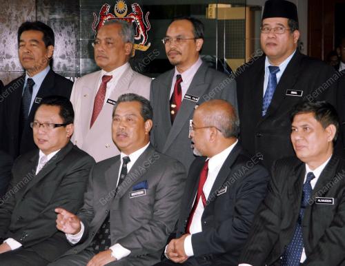 TAN SRI MUHYIDDIN YASSIN