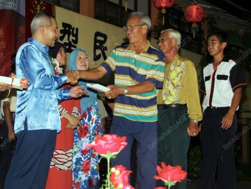 MOHAMAD KHIR TOYO