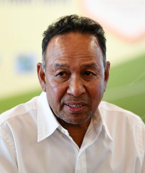 TAN SRI ROZALI ISMAIL