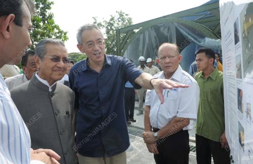 TUN MAHATHIR MOHAMAD