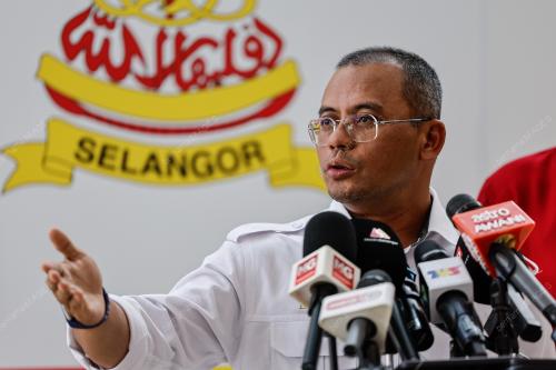 DATUK SERI AMIRUDIN SHARI