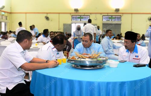 DATUK SERI AMIRUDIN SHARI