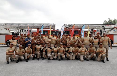 DATUK SERI AMIRUDIN SHARI