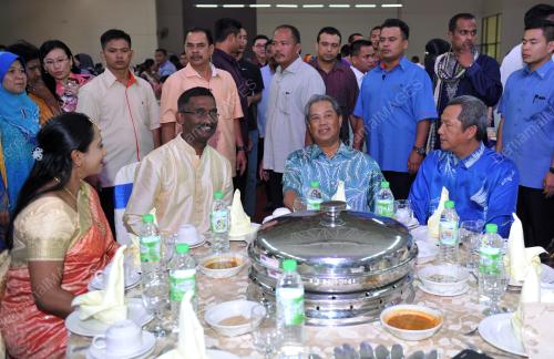 SG02_17112013_DEEPAVALI