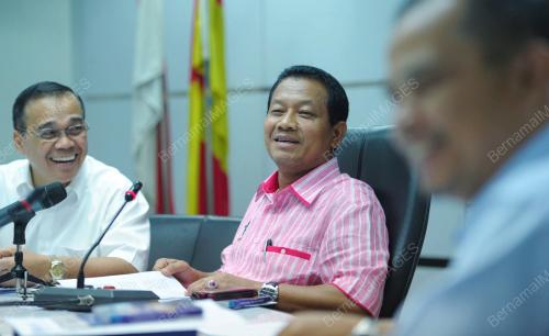 DATUK MOHAMAD SATIM DIMAN